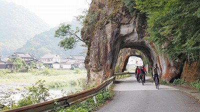 与位の洞門